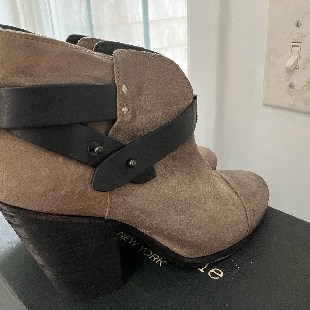 Rag & Bone beige suede women boots 
booties Sz 38 $499